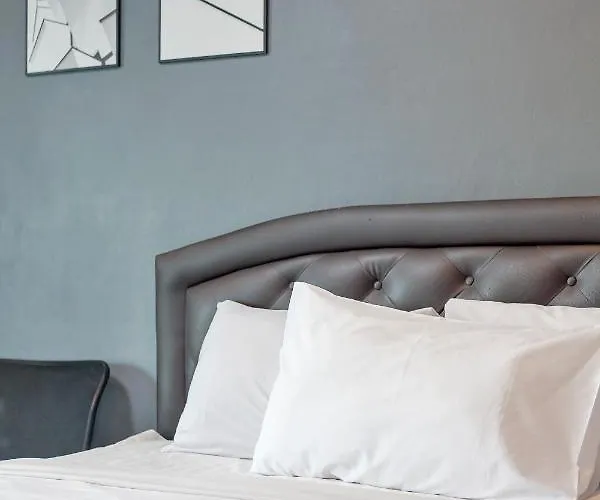 Cozzi By Grand Airport Auberge de jeunesse