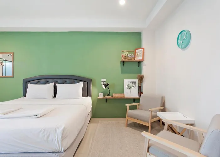 Cozzi By Grand Airport *