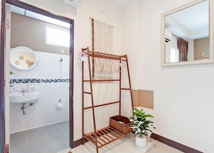 Cozzi By Grand Airport *