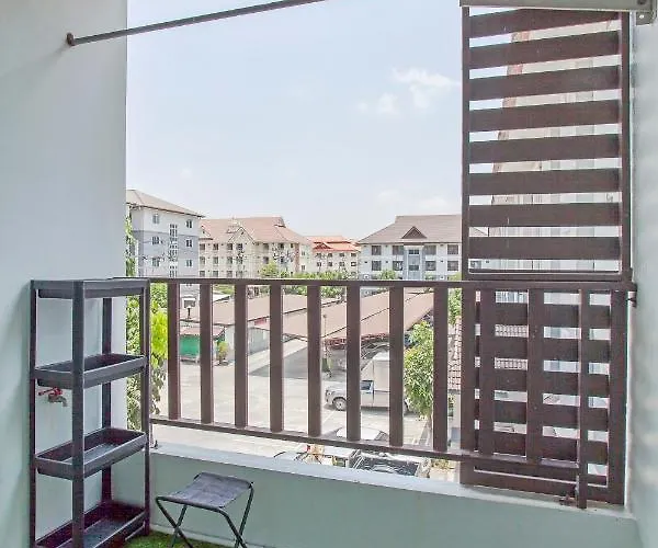Cozzi By Grand Airport Auberge de jeunesse